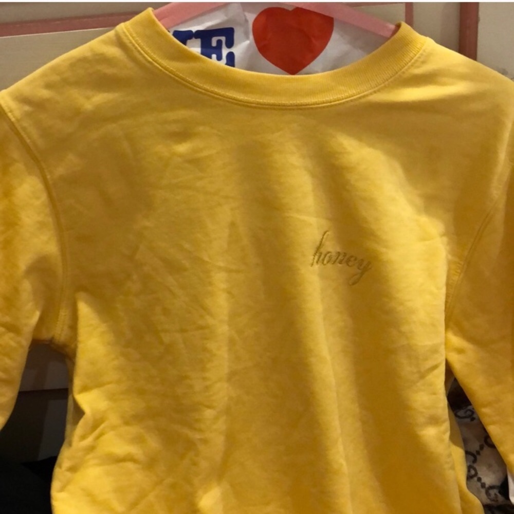 brandy melville sweatshirt